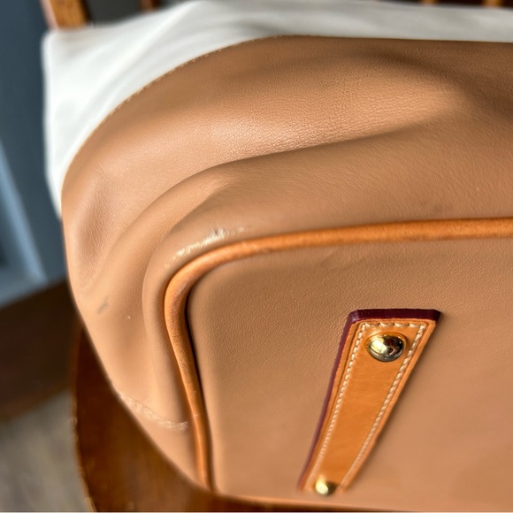 EUC Dooney & Bourke Smooth Leather Tobi Tote - Beige & Tan w/ Fuchsia Interior - Picture 8 of 16